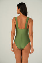 Charger l'image dans la galerie, Model Back: Lua Morena One-Piece Maio Aroeira Compressao