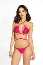 Load image into Gallery viewer, Model Front: Lua Morena Top Top Biquini Strappy Gerbera