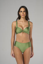 Load image into Gallery viewer, Model Front: Lua Morena Top Top Aroeira Meia-Taca-Larga