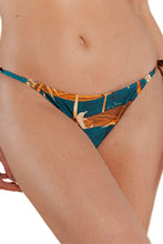 Load image into Gallery viewer, Gallery: Lua Morena Bottom Bottom Iguais Santarem