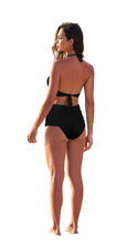 Load image into Gallery viewer, Model Back: Lua Morena Bottom Bottom Encauchado Liso Preto