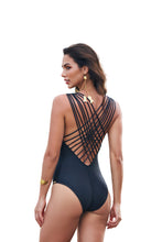 Load image into Gallery viewer, Model Back: Lua Morena One-Piece Eclair Liso Preto