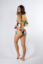 Load image into Gallery viewer, Model Back: Lua Morena Bottom Bottom Manga Cubismo