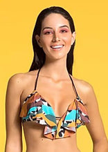 Load image into Gallery viewer, Model Front: Lua Morena Top Top Babado Dunas