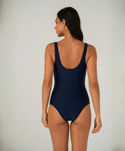 Charger l'image dans la galerie, Model Back: Lua Morena One-Piece Maio Rio-Preto Lacinho