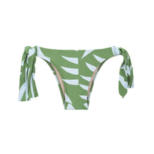 Load image into Gallery viewer, Product Front: Lua Morena Bottom Bottom Brisa-Da-Floresta Laco