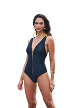 Load image into Gallery viewer, Model Front: Lua Morena One-Piece Eclair Liso Preto