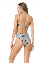 Carregar imagem no visualizador da galeria, Model Back: Lua Morena One-Piece Maio Sicilia Grafismo Preto