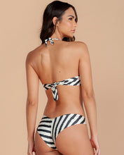 Charger l'image dans la galerie, Image 04: Lua Morena Set Metal Sangueira