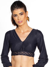 Load image into Gallery viewer, Gallery: Lua Morena Top Top Bufante Macrame Preto