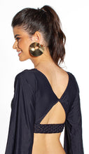 Load image into Gallery viewer, Image 04: Lua Morena Top Top Bufante Macrame Preto