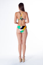 Load image into Gallery viewer, Model Back: Lua Morena Top Top Riple Fixo Floresta Brasileira