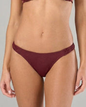 Load image into Gallery viewer, Gallery: Lua Morena Bottom Bottom Acai Fio-Macrame
