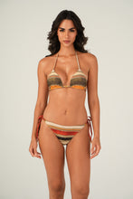 Carregar imagem no visualizador da galeria, Model Front: Lua Morena Top Top Tramas-Do-Cerrado Cortininha
