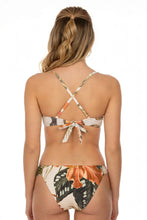 Carregar imagem no visualizador da galeria, Model Back: Lua Morena Set Set Brisa-Tropical Meia-Taca-Turbinado Drapeada-Fina
