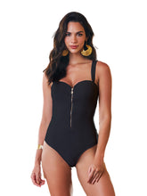 Charger l'image dans la galerie, Model Front: Lua Morena One-Piece Bandeau Ziper Preto

