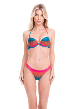 Load image into Gallery viewer, Model Front: Lua Morena Bottom Bottom Drapeada Fina Saire
