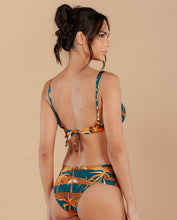 Load image into Gallery viewer, Image 04: Lua Morena Set Drapeada Larga Santarem
