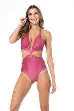 Load image into Gallery viewer, Model Front: Lua Morena One-Piece Maio Sicilia Metal Lichia
