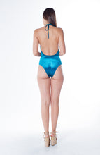 Carregar imagem no visualizador da galeria, Model Back: Lua Morena One-Piece Angora Arraial
