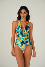 Load image into Gallery viewer, Model Front: Lua Morena One-Piece Maio Alongado Tangara

