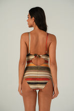 Load image into Gallery viewer, Model Back: Lua Morena One-Piece Maio Tramas-Do-Cerrado Halter

