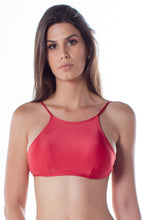 Load image into Gallery viewer, Model Front: Lua Morena Top Top Cropped Frente Única Ibis
