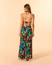 Carregar imagem no visualizador da galeria, Model Back: Lua Morena Beach Trousers Luau Pantalona Crepe
