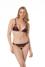 Load image into Gallery viewer, Model Front: Lua Morena Bottom Bottom Alongado Drapeada Granada
