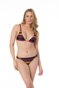 Model Front: Lua Morena Bottom Bottom Alongado Drapeada Granada