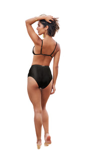 Model Back: Lua Morena Bottom Bottom Cinta Liso Preto
