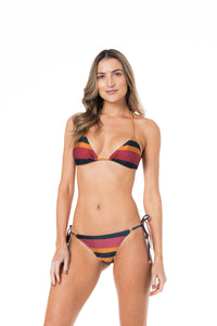 Model Front: Lua Morena Bottom Bottom Cortininha Rolote Granada