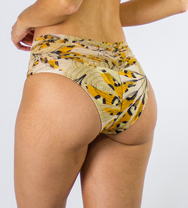 Image 04: Lua Morena Bottom Bottom Faixa Drapeada Lm Palha