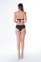 Load image into Gallery viewer, Model Back: Lua Morena Bottom Bottom Lua Zipper Preto
