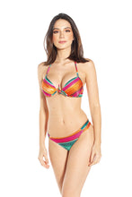 Load image into Gallery viewer, Model Front: Lua Morena Bottom Bottom Mt Bolha Reflexo
