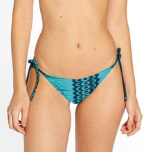 Load image into Gallery viewer, Gallery: Lua Morena Bottom Bottom Rolote Borboleta
