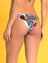 Charger l&#39;image dans la galerie, Model Back: Lua Morena Bottom Bottom Turbinado Macramê Araucaria
