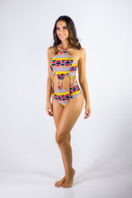 Load image into Gallery viewer, Model Front: Lua Morena One-Piece Cortes Dalia
