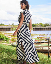 Load image into Gallery viewer, Image 04: Lua Morena Maxi Dresses Long Shirtdress Seringueira
