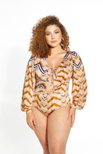 Load image into Gallery viewer, Model Front: Lua Morena One-Piece Maio Manga Uv Esteira
