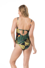 Load image into Gallery viewer, Model Back: Lua Morena One-Piece Maio Meia-Taca Caju
