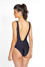 Load image into Gallery viewer, Model Back: Lua Morena One-Piece Maio Tule Strappy Preto
