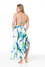 Load image into Gallery viewer, Model Back: Lua Morena Beach Skirt Pareo Babado Uv Vento
