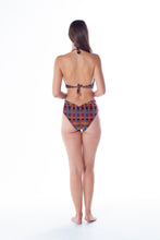 Load image into Gallery viewer, Model Back: Lua Morena One-Piece Sicilia Xingu
