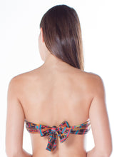 Load image into Gallery viewer, Model Back: Lua Morena Top Top Acessório Macramê Xingu
