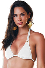 Load image into Gallery viewer, Gallery: Lua Morena Top Top Alongado Ilhos Branco
