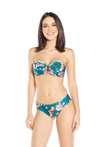 Model Front: Lua Morena Top Top Argola Tuiuiu