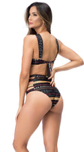 Load image into Gallery viewer, Model Back: Lua Morena Top Top Linda Roma
