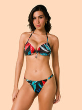 Load image into Gallery viewer, Model Front: Lua Morena Top Top Luau Meia-Taca
