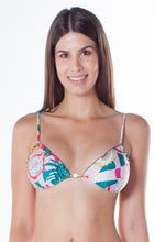 Load image into Gallery viewer, Model Front: Lua Morena Top Top Ripple Pitaia Do Cerrado
